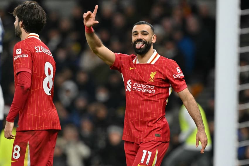 Mohamed Salah comemora gol pelo Liverpool (Foto: Glyn Kirk/AFP)