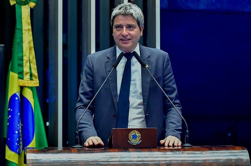 senador Carlos Portinho (PL)