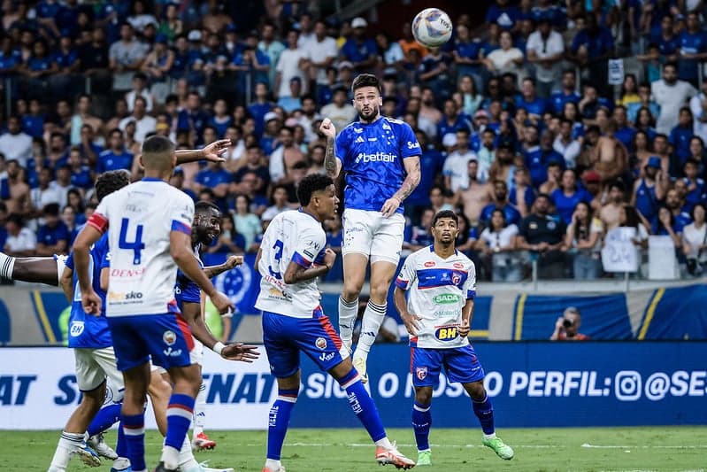 Lautaro Diaz faz gol de empate do Cruzeiro contra o Betim (Foto: Gustavo Aleixo/Cruzeiro)