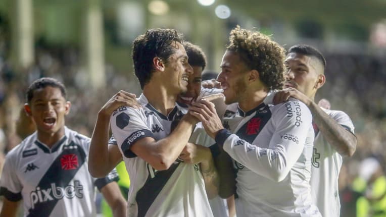Andrey, Marlon, Eguinaldo e Figueiredo são as grandes esperanças do acesso do Vasco Foto: Daniel Ramalho/Vasco