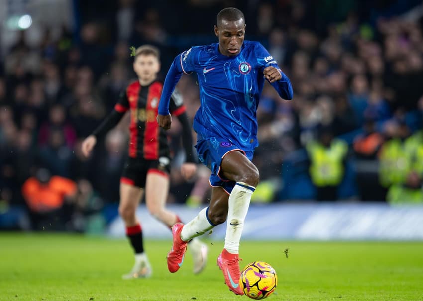 London, UK. 14th Jan, 2025. Chelsea forward Nicolas Jackson (15) during the Premier League match at Stamford Bridge, London. Picture credit should read: Ian Stephen/Sportimage Credit: Sportimage Ltd/Alamy Live News