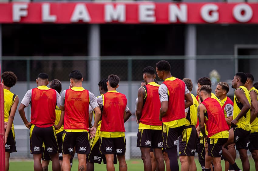 Elenco alternativo do Flamengo permanecerá no Brasil para a disputa do início do estadual