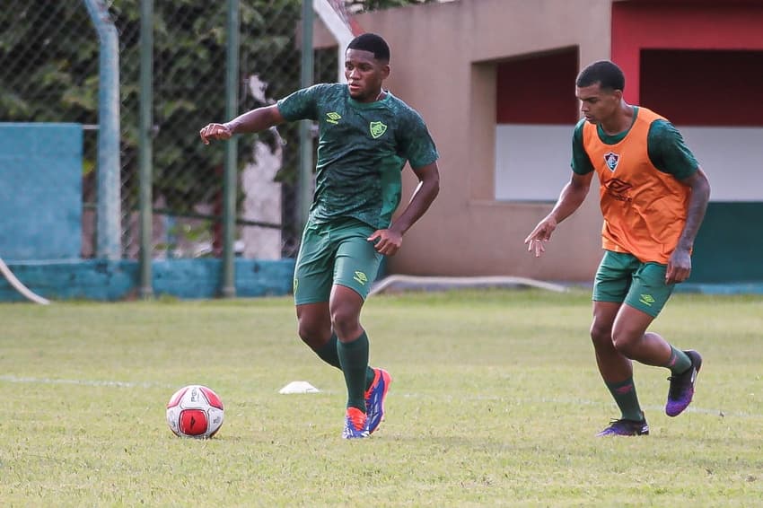 Fluminense faz treino em Lins antes da estreia na Copinha