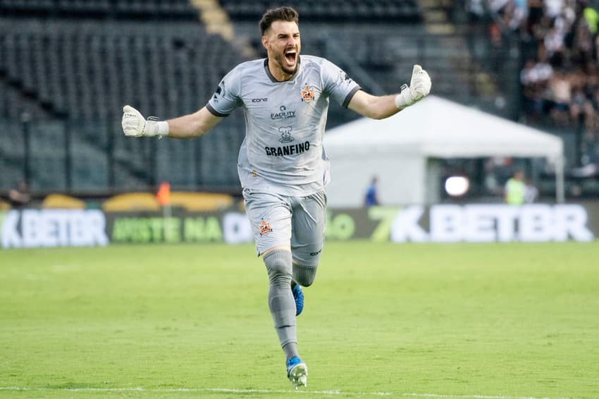 Partida entre Nova Iguaçu x Vasco pelo Campeonato Carioca.