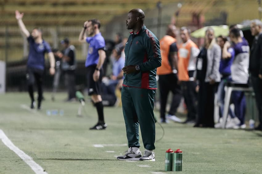 Marcão observa o duelo entre Volta Redonda e Fluminense, pelo Campeonato Carioca