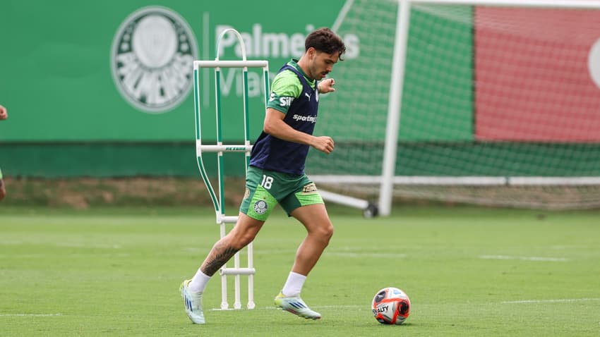 Mauricio, meio-campista do Palmeiras