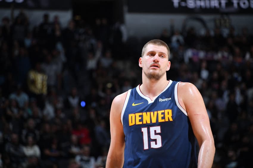 Denver Nuggets v San Antonio Spurs - Nikola Jokic em ação na NBA