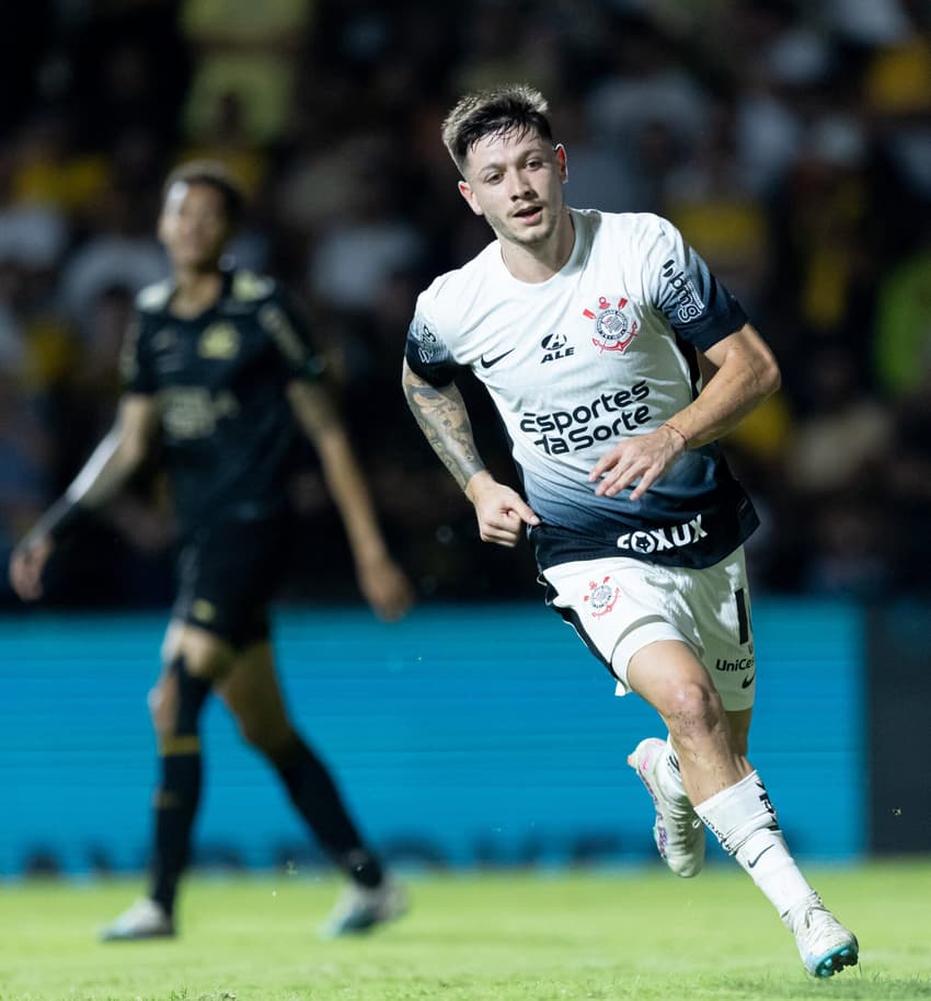 Rodrigo Garro em Criciúma e Corinthians