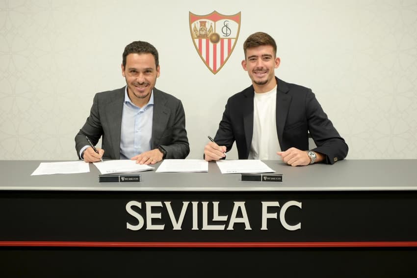 Sevilla – Kike Salas