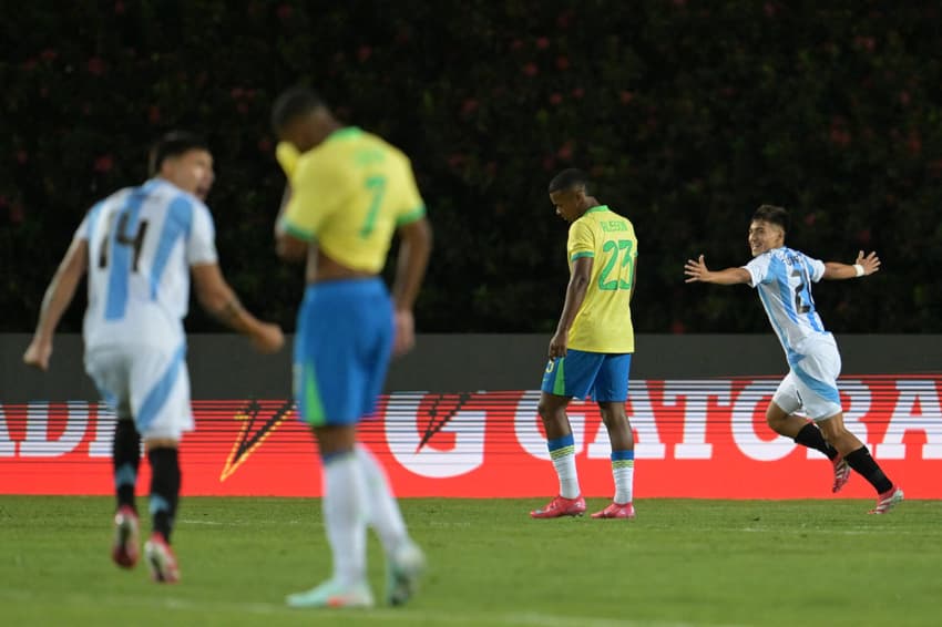 Seleção Brasileira Sub-20 perdeu para a Argentina na estreia do Sul-Americano