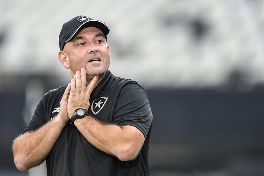 Técnico do Botafogo, Carlos Leiria