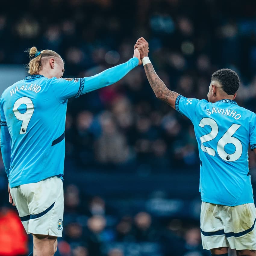 Haaland e Savinho foram destaques na vitória do Manchester City contra o West Ham (Foto: Reprodução)