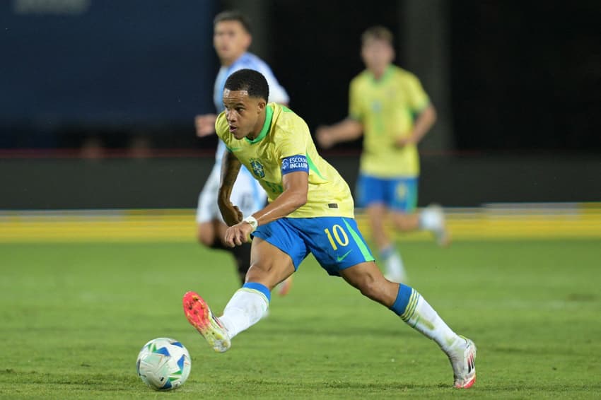 Jogos de hoje: Brasil tenta recuperação no Sul-Americano Sub-20 (Foto: JUAN BARRETO / AFP)