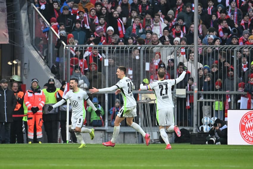 Jogos de hoje: Wolfsburg, de Mohammed Amoura (9), joga pela Bundesliga (Foto: LUKAS BARTH-TUTTAS / AFP)