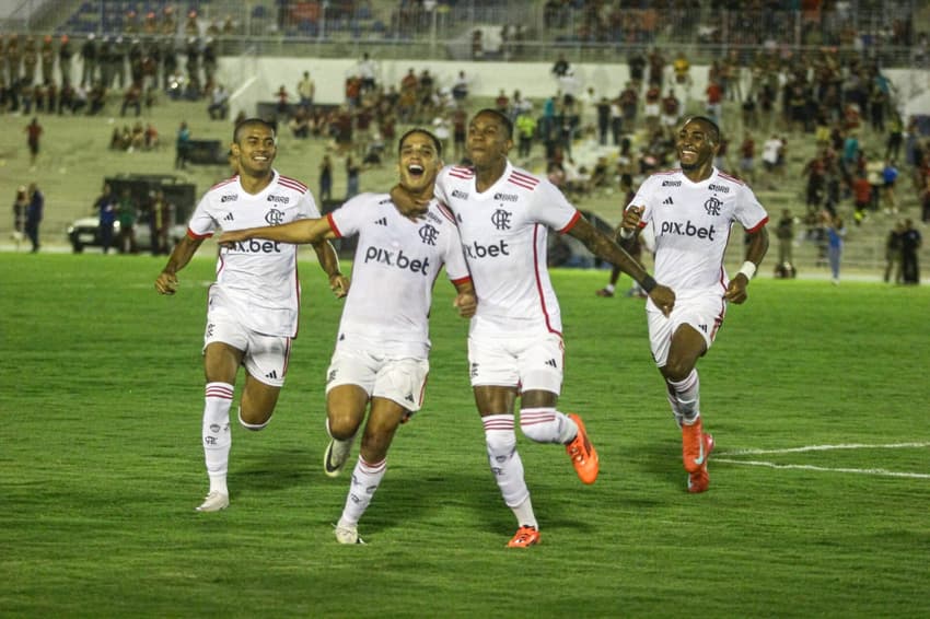 Jogos de hoje: Flamengo entra em campo pelo Carioca 2025 (Foto: Paulo Sergio Souza Xavier/AGIF)