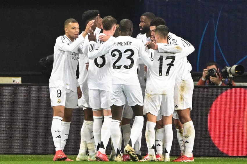 Time do Real Madrid comemora gol de Rodrygo pela Champions League (Foto: Damien Meyer/AFP)