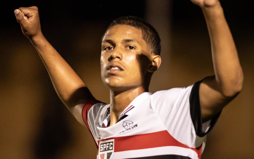 Jogos de hoje: Ryan Francisco comemora gol pelo São Paulo na Copinha 2025 (Foto: Foto: Guilherme Veiga / São Paulo FC)