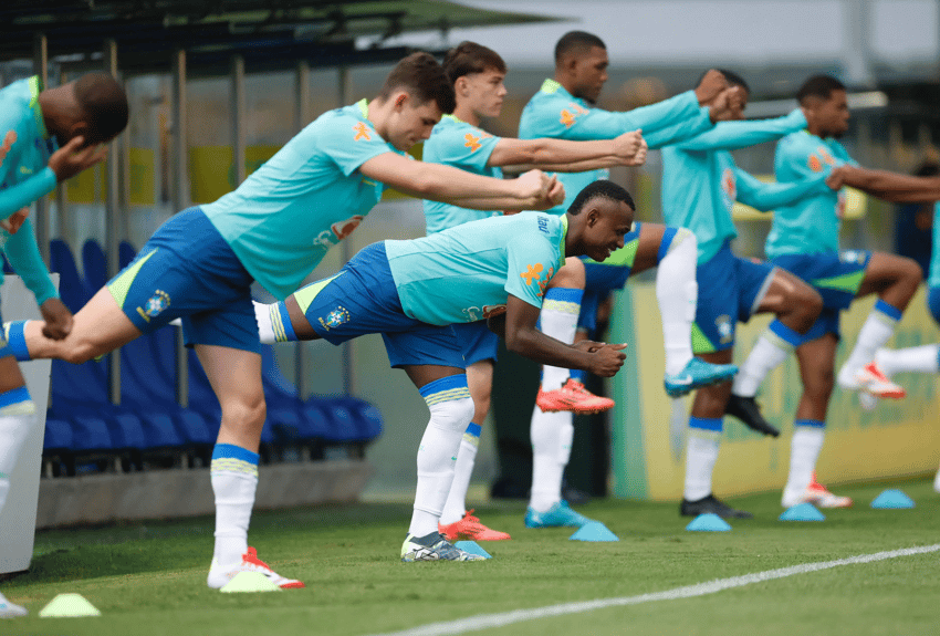 Seleção Brasileira Sub-20 treina na Granja Comary