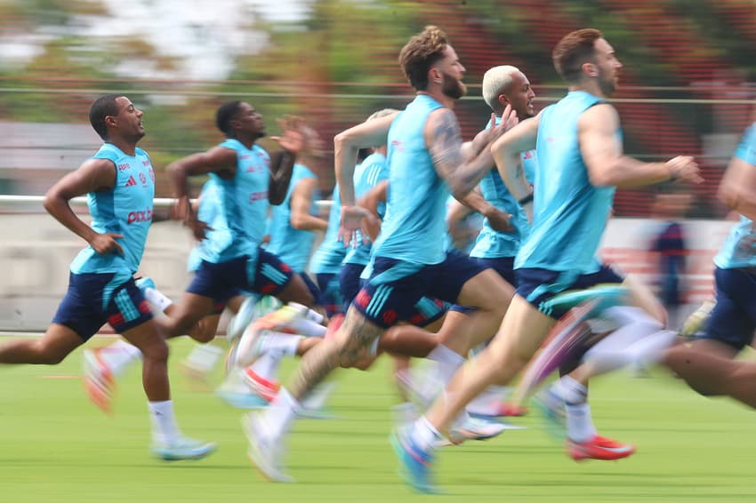 Elenco do Flamengo treino no Ninho do Urubu