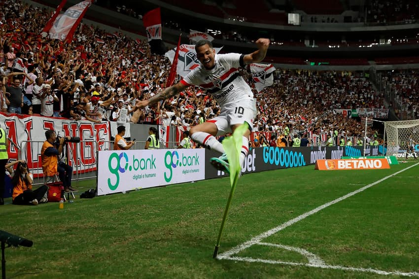 Luciano marcou um dos gols do São Paulo contra o Inter de Limeira em Brasília em 2024