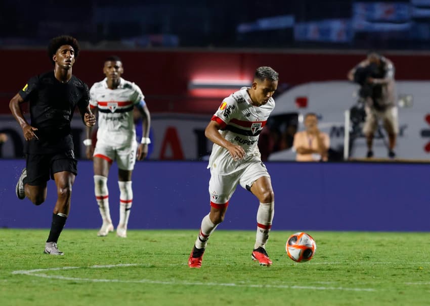 Igor Vinicius São Paulo lateral