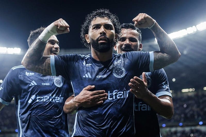 Gabigol comemora gol do Cruzeiro diante do Uberlândia (Foto: Gustavo Aleixo/Cruzeiro)