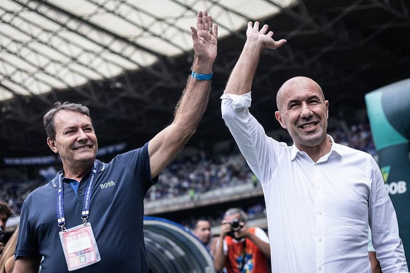 Técnico Leonardo Jardim e Pedro Lourenço, dono da SAF do Cruzeiro (Foto: Gustavo Aleixo/Cruzeiro)