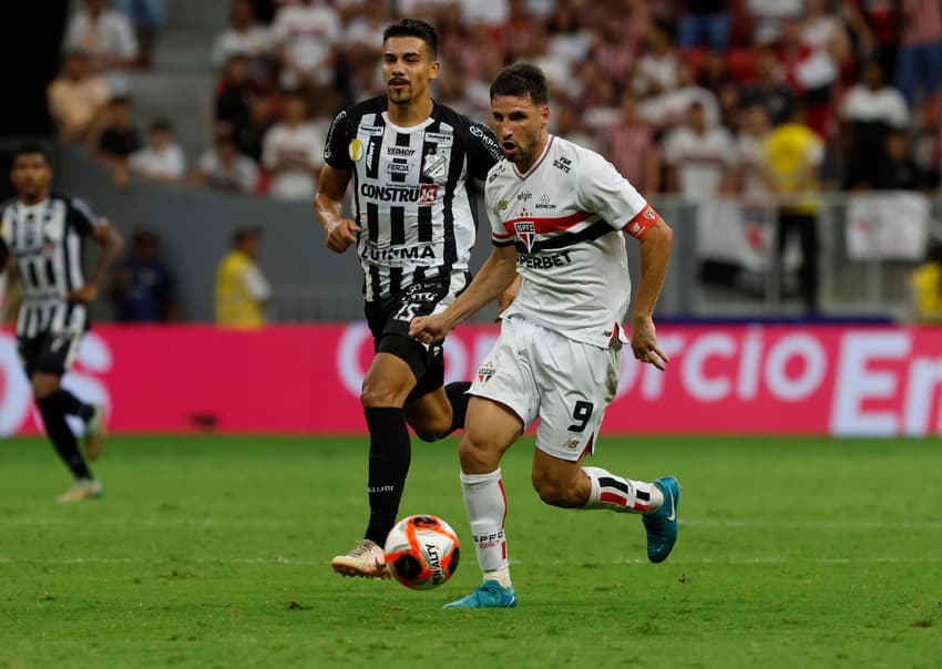 Calleri atacante São Paulo