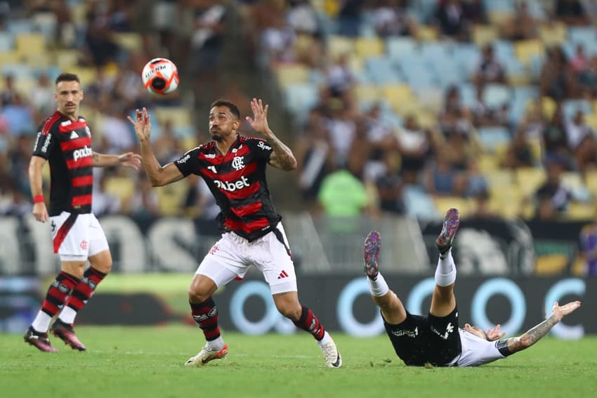 Danilo em ação pelo Flamengo (Foto: Gilvan de Souza/Flamengo)