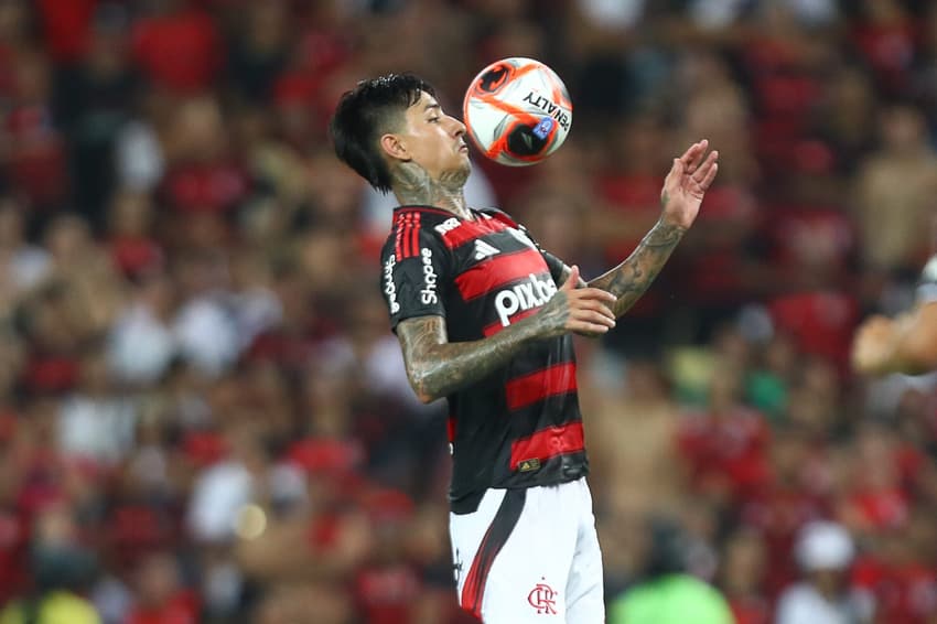 Erick Pulgar durante partida do Campeonato Carioca (Foto: Paula Reis/Flamengo)