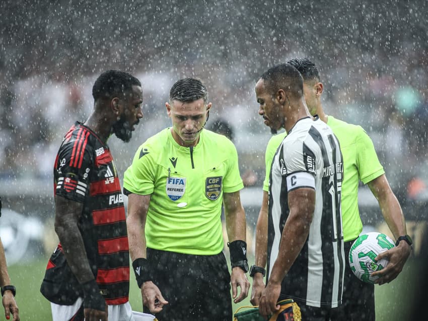 Botafogo x Flamengo - Gerson