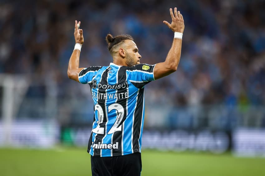 Braithwaite é um dos principais jogadores do Grêmio