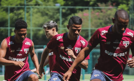 Treino do São Paulo na Barra Funda