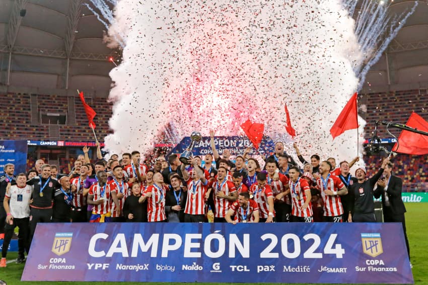 Estudiantes de La Plata campeões da Copa da LIiga Argentina em 2024