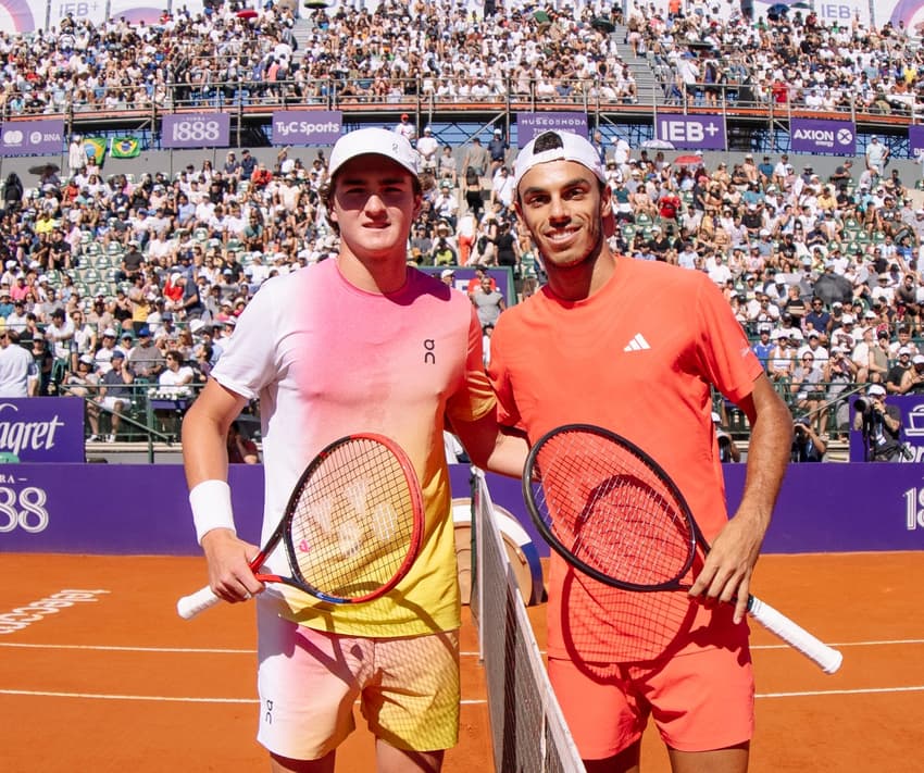 João Fonseca e Francisco Cerúndolo antes da decisão do ATP de Buenos Aires