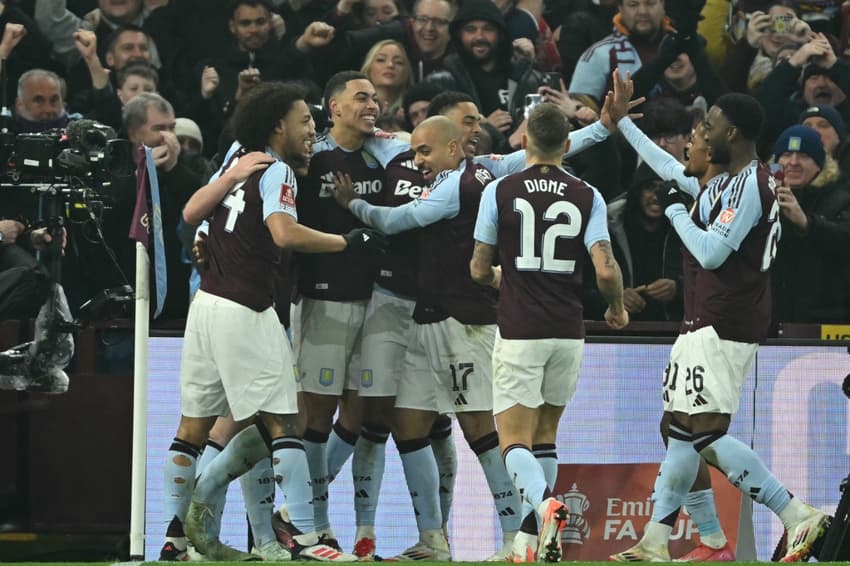 Tottenham é eliminado pelo Aston Villa na Copa da Inglaterra (JUSTIN TALLIS/AFP)