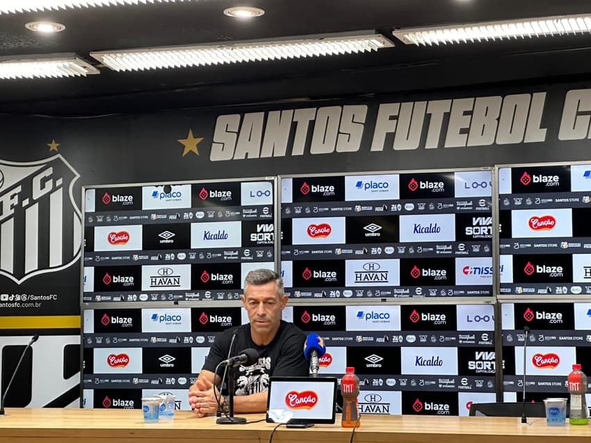 Santos encerra jejum de três jogos sem vitória diante do Água Santa, na Vila Belmiro. (Foto: Juliana Yamaoka)