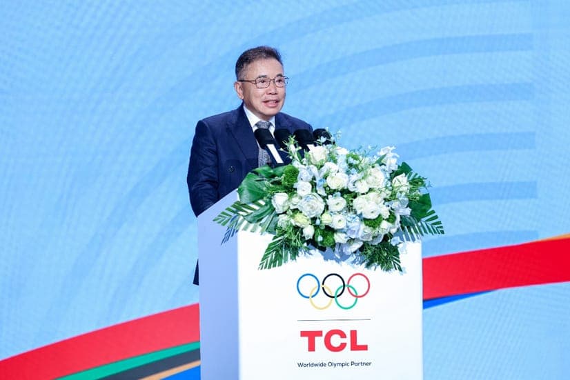 Li Dongsheng, presidente e fundador da TCL, assinoun acordo para a marca patrocinar as competições olímpicas até 2032