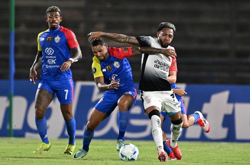 Corinthians enfrenta Universidad Central em Caracas pela segunda fase da Libertadores