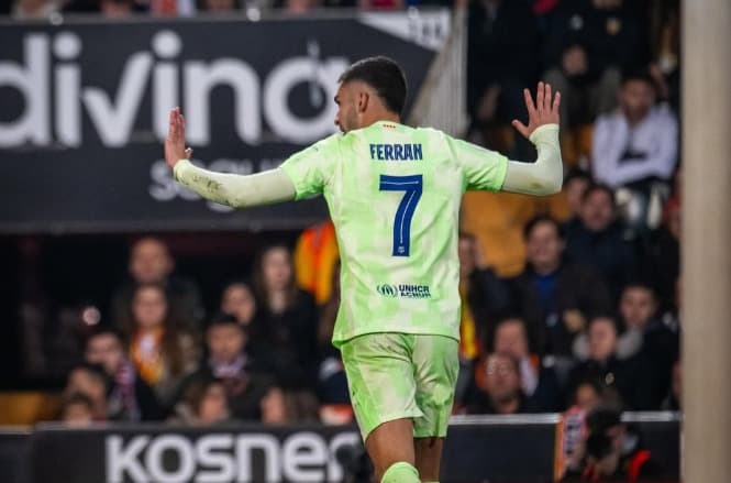 Ferran Torres celebra gol pelo Barcelona na Copa do Rei (Foto: Reprodução/Instagram)