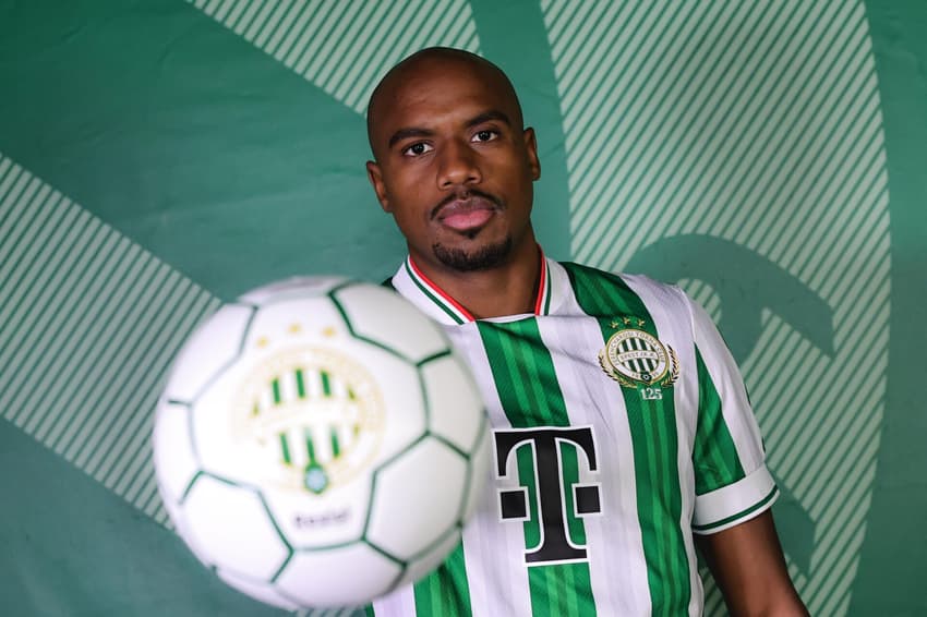 Julio Romão, ex-volante do Athetico, acertou transferência para o Ferencvaros, da Hungria (Foto: Reprodução)
