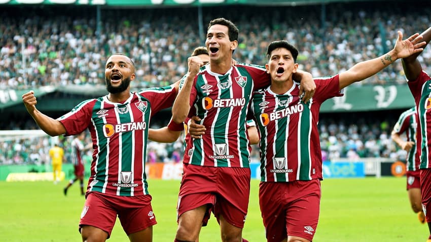 Samuel Xavier, Ganso e Cano comemoram gol pelo Fluminense