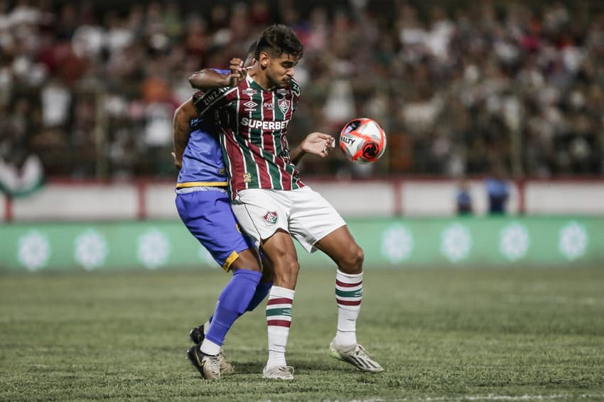 João Neto em campo pelo Fluminense no Carioca de 2025. (Foto: Lucas Merçon/FFC)