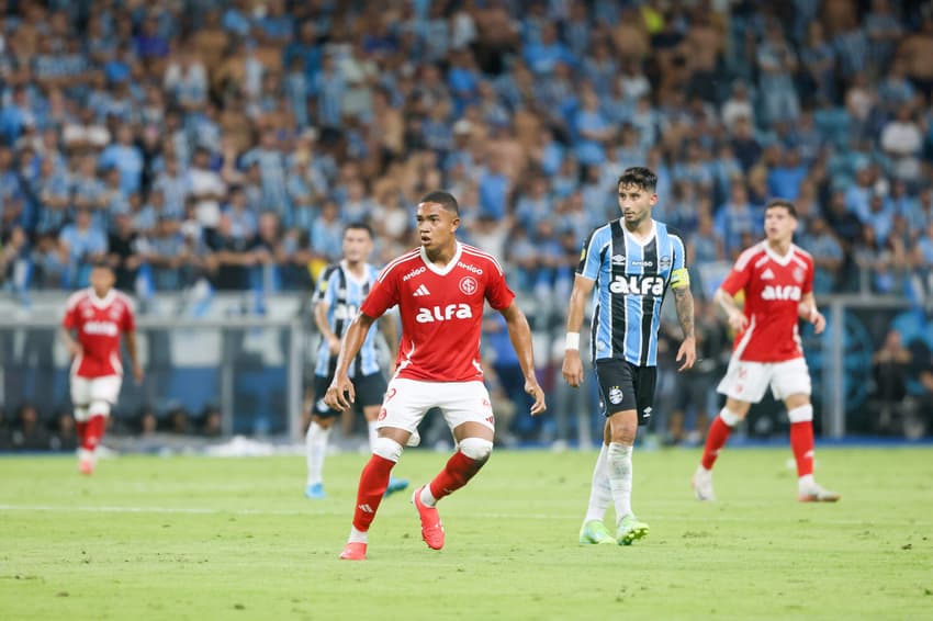 Grêmio x Internacional - Luiz Otávio terminou o clássico. Foto: Divulgação/Ricardo Duarte SC Internacional