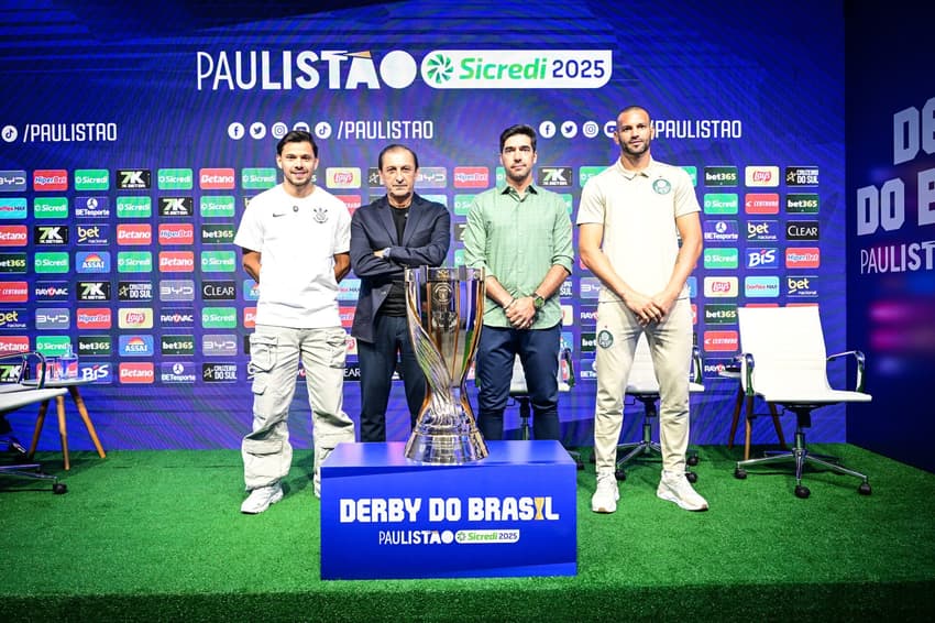 Corinthians e Palmeiras fazem a final do Campeonato Paulista de 2025. Jogadores e técnicos participam de coletiva da decisão, na FPF. (Foto: Rodrigo Corsi/Ag.Paulistão)