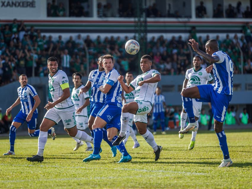 No jogo de ida, o Avaí e a Chapecoense ficaram no empate por 2 a 2 na final do Catarinense; Leão da Ilha jogou por empate após garantir melhor campanha. (Foto: Divulgação/ Avaí)