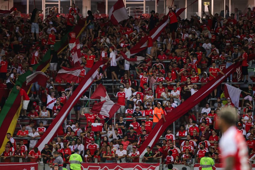 25 mil ingressos foram vendidos para o duelo deste sábado (01), contra o Caxias, no Beira-Rio pela semifinal do Gacuhão. (Foto: Maxi Franzoi/AGIF)