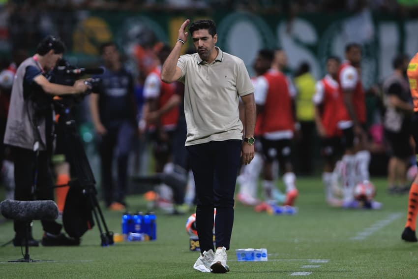 Técnico Abel Ferreira em Palmeiras x São Paulo, no Allianz Parque, pelo Campeonato Paulista 2025 (foto: Ettore Chiereguini/AGIF)