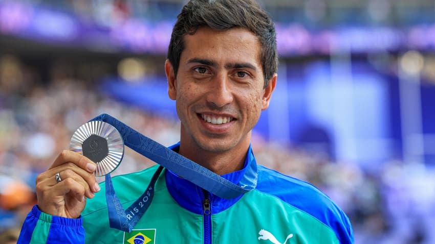 Brasileiro é o atual vice-campeão olímpico (Foto: Wagner Carmo/CBAt)