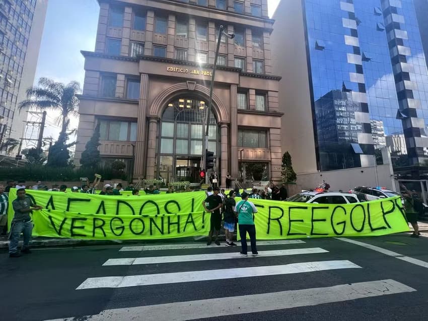 Coritiba SAF torcida protesto